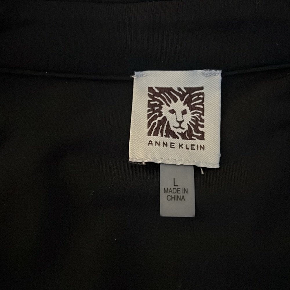 Anne Klein - Picture 6 of 9